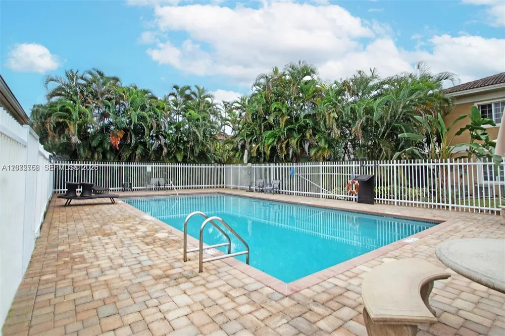 911 Hillcrest Ct #7 Hollywood, FL 33021