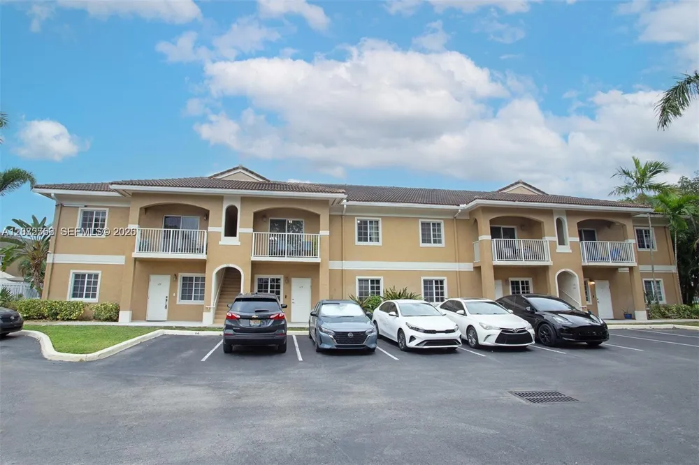 911 Hillcrest Ct #7 Hollywood, FL 33021