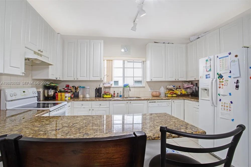 911 Hillcrest Ct #7 Hollywood, FL 33021