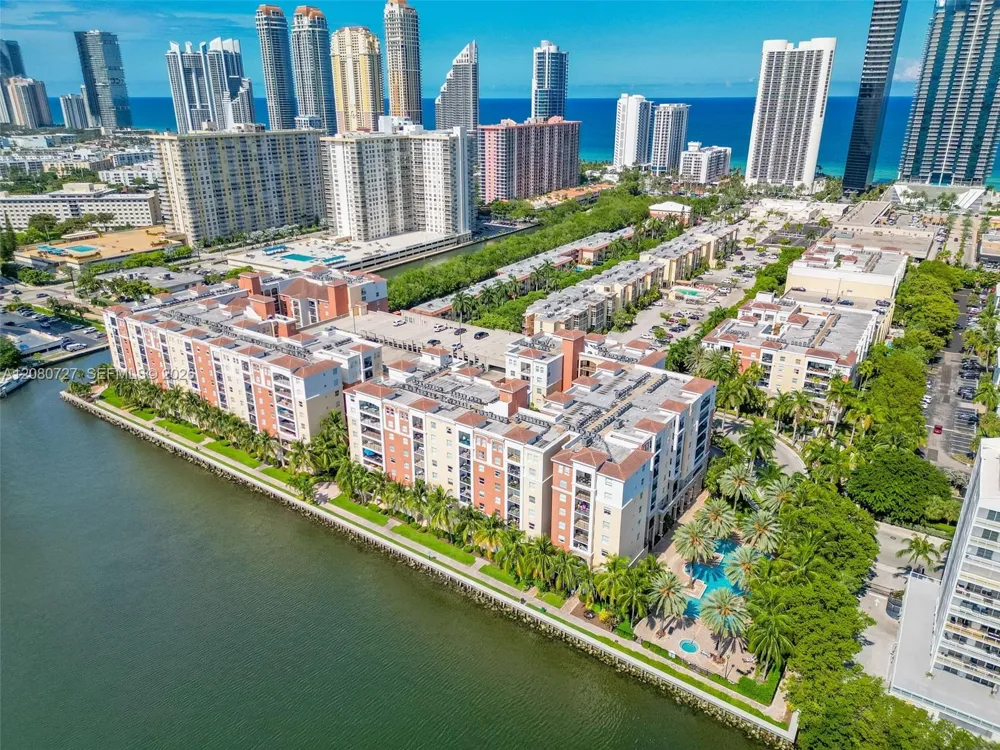 17150 Bay Rd #2516 Sunny Isles Beach, FL 33160