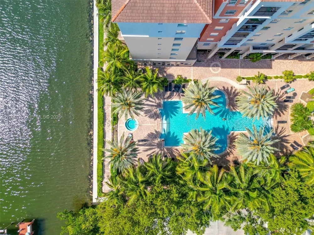 17150 Bay Rd #2516 Sunny Isles Beach, FL 33160
