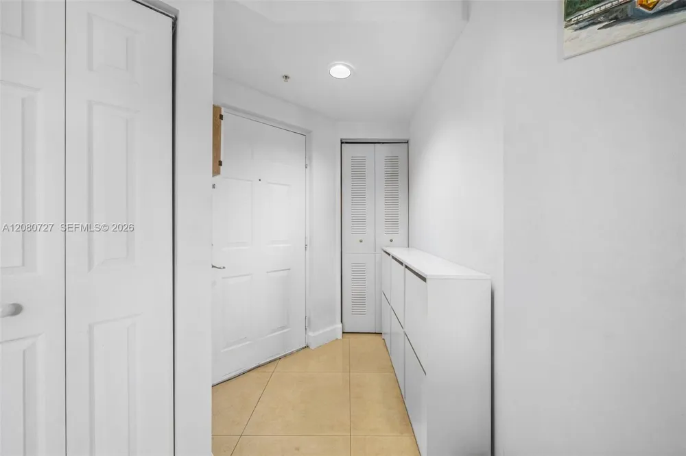 17150 Bay Rd #2516 Sunny Isles Beach, FL 33160