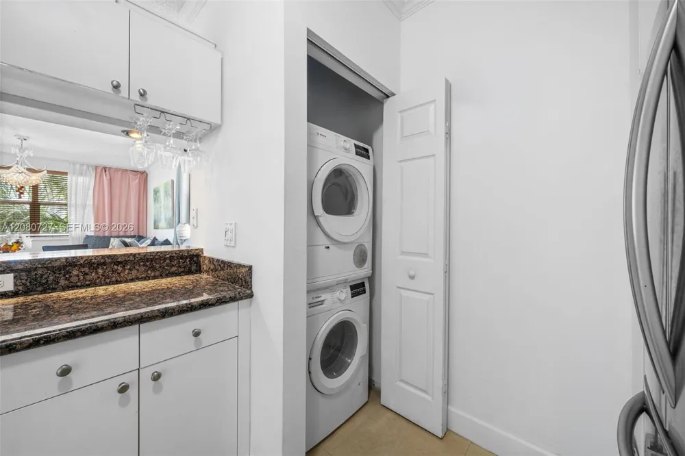 17150 Bay Rd #2516 Sunny Isles Beach, FL 33160