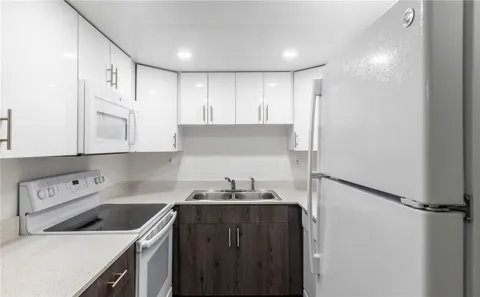 401 NW 34 STREET #86-115