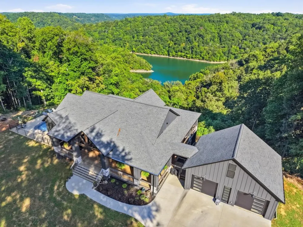 1200 Pine Orchard Rd Smithville, TN 37166