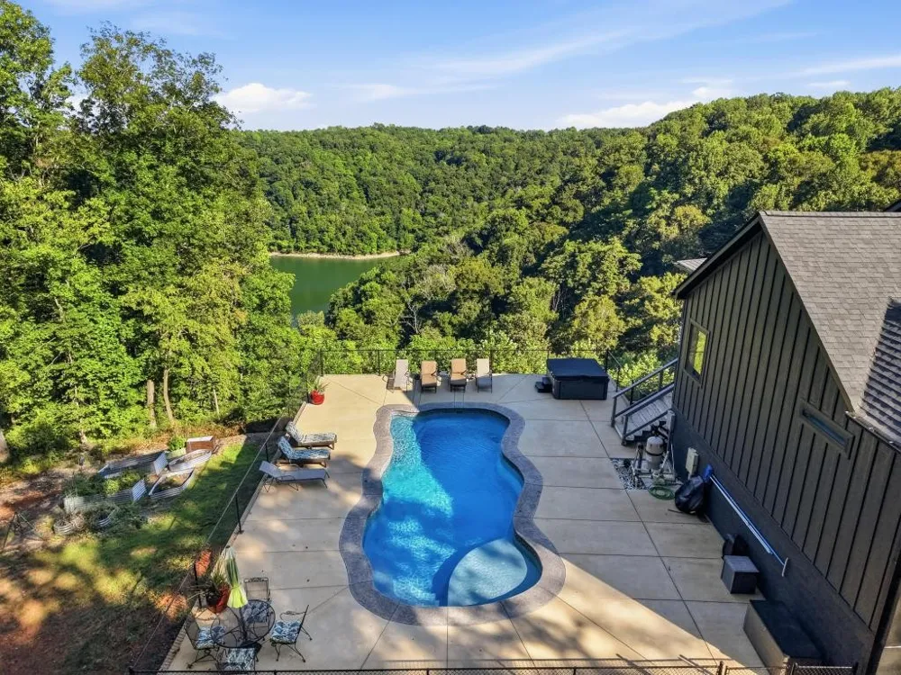 1200 Pine Orchard Rd Smithville, TN 37166