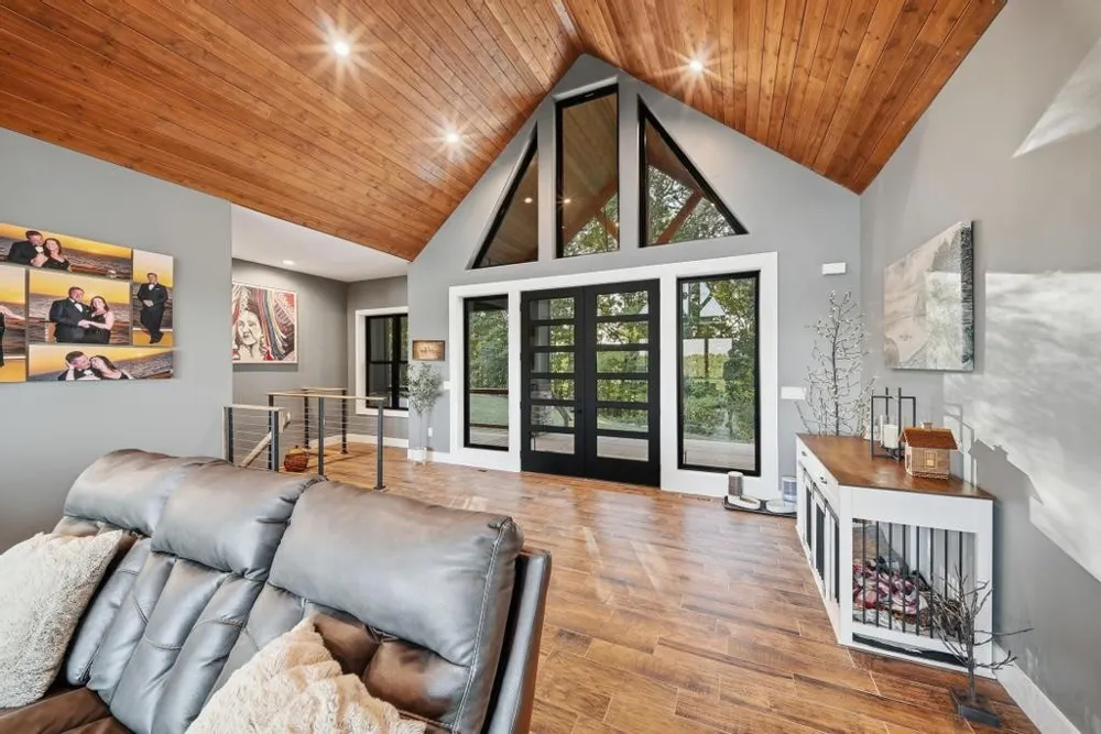 1200 Pine Orchard Rd Smithville, TN 37166