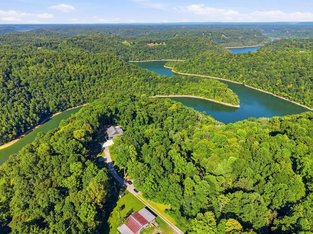1200 Pine Orchard Rd Smithville, TN 37166