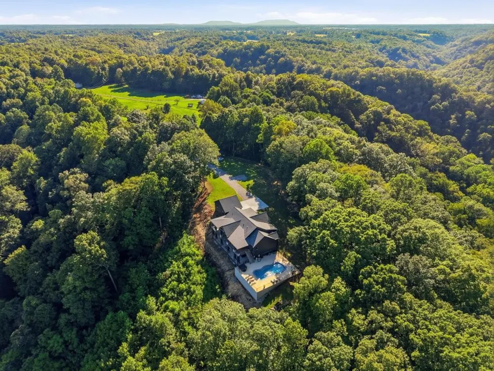1200 Pine Orchard Rd Smithville, TN 37166
