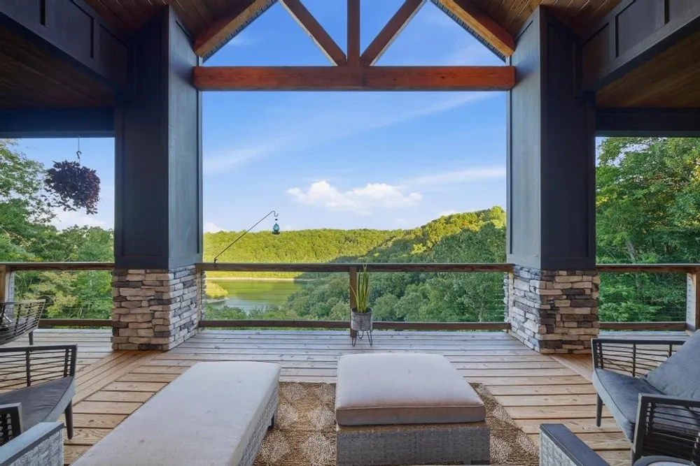 1200 Pine Orchard Rd Smithville, TN 37166