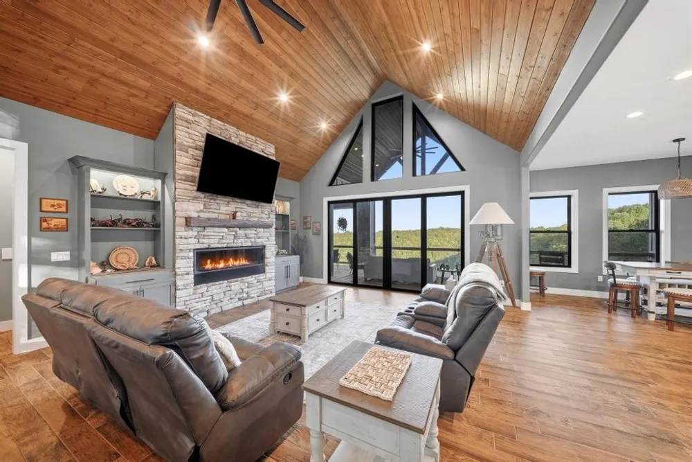1200 Pine Orchard Rd Smithville, TN 37166