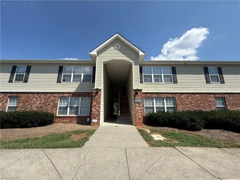 1860 Crest Hollow Drive #203