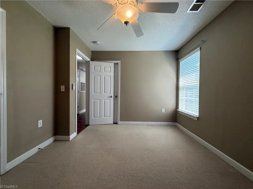 1860 Crest Hollow Drive #203 Winston-Salem, NC 27127