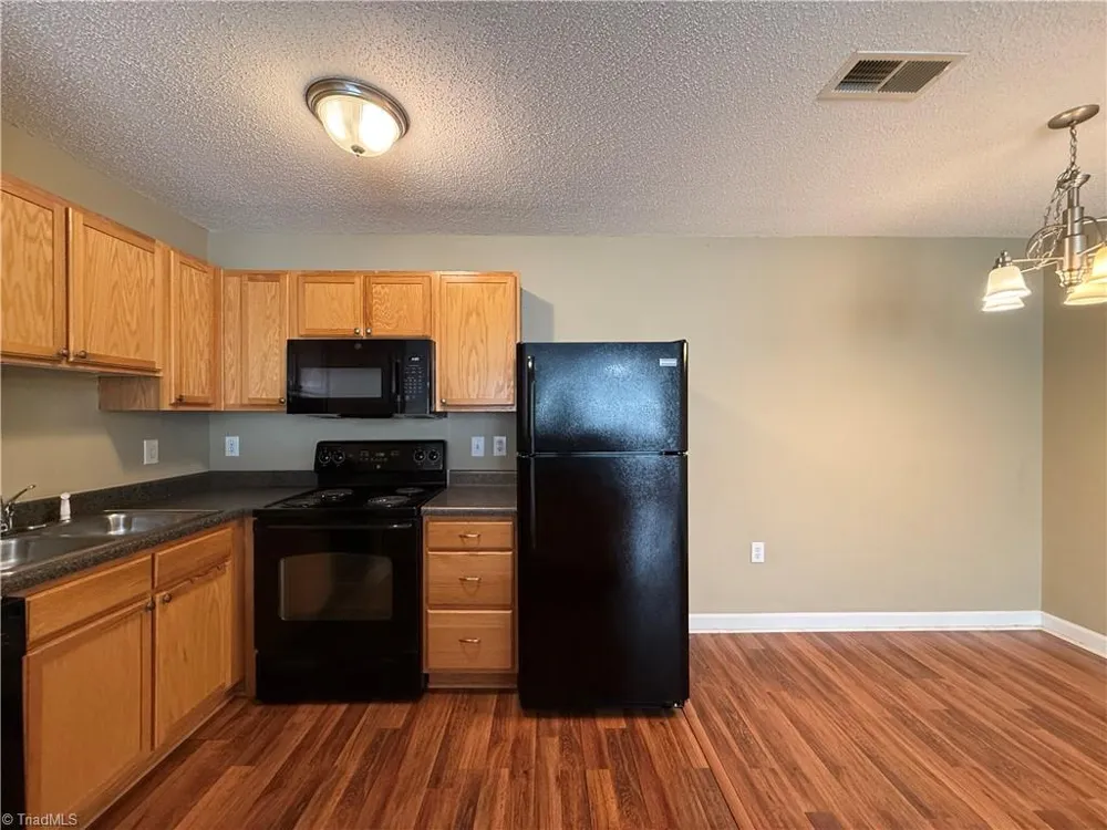 1860 Crest Hollow Drive #203 Winston-Salem, NC 27127