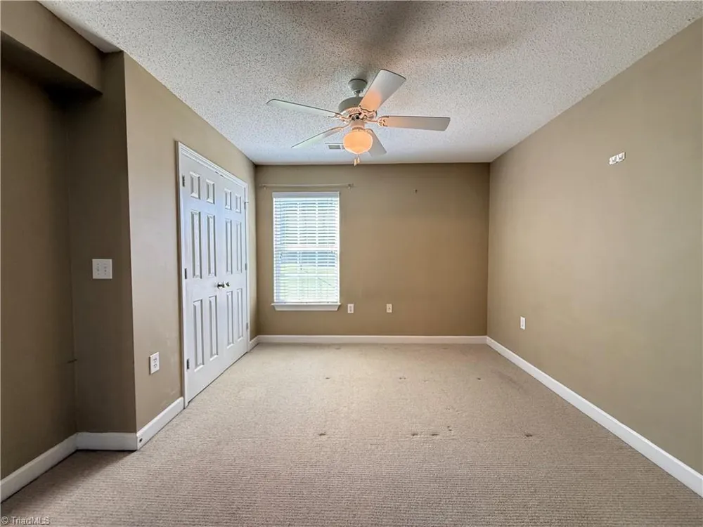 1860 Crest Hollow Drive #203 Winston-Salem, NC 27127