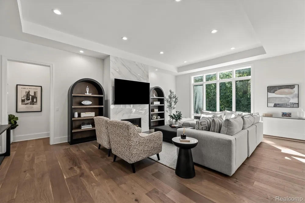 4182 Prescott Park Circle West Bloomfield Charter Township, MI 48323