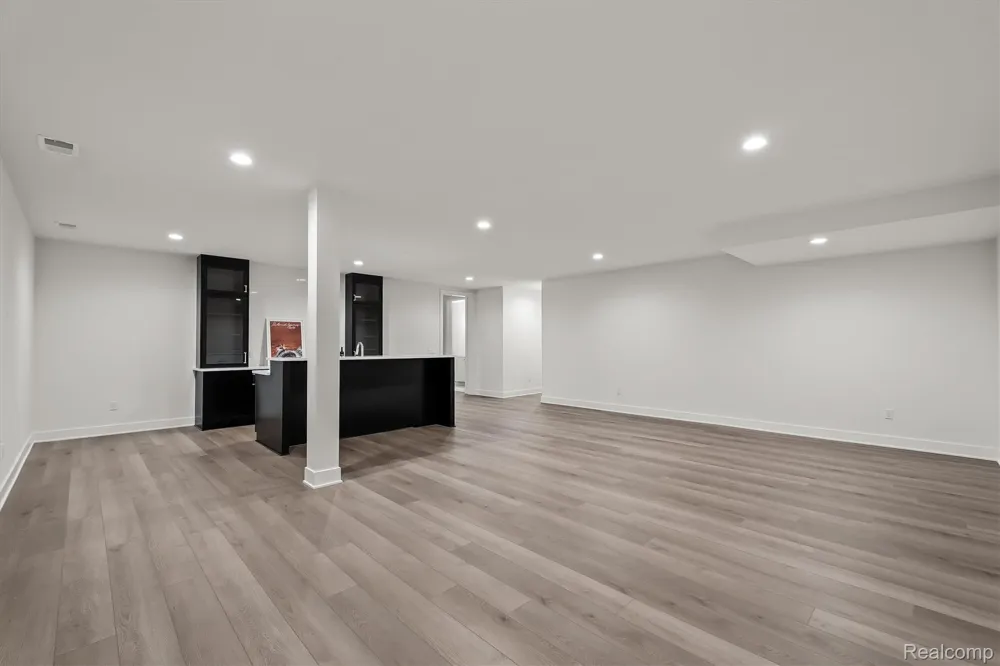 4182 Prescott Park Circle West Bloomfield Charter Township, MI 48323