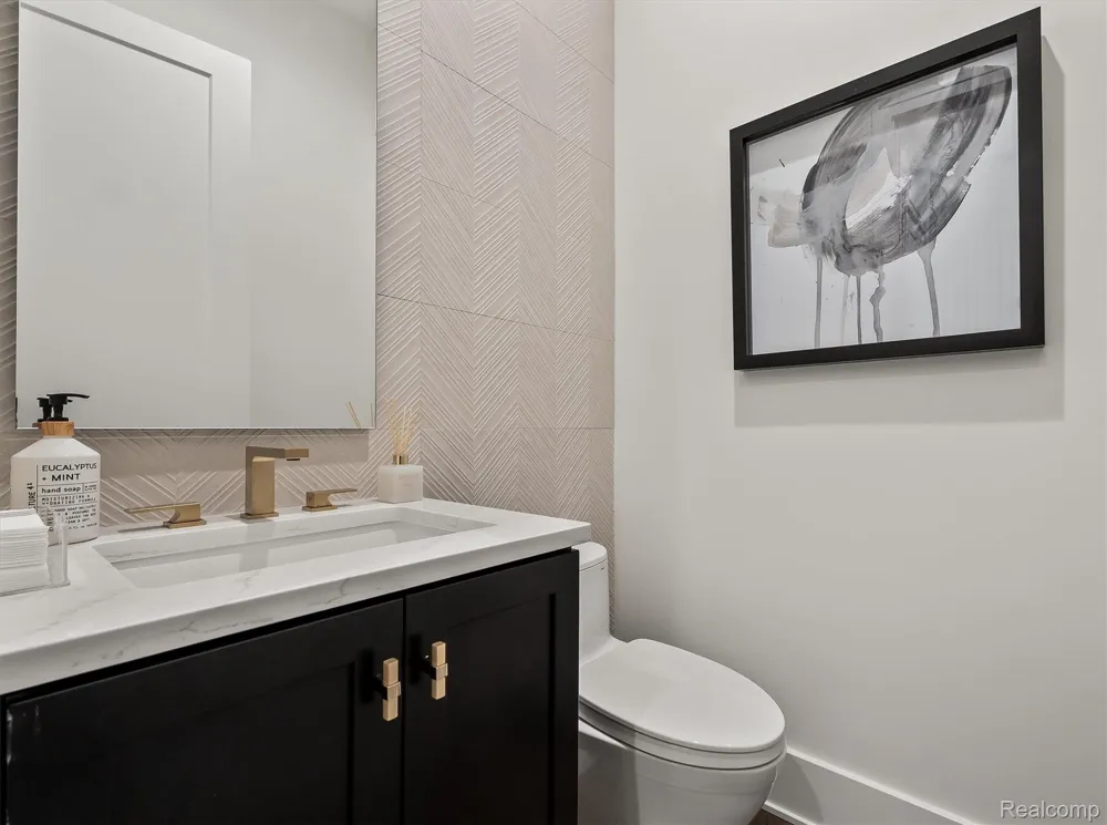 4182 Prescott Park Circle West Bloomfield Charter Township, MI 48323