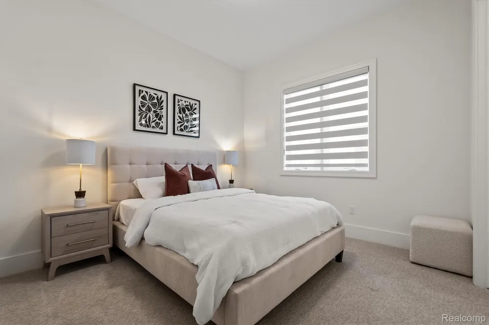 4182 Prescott Park Circle West Bloomfield Charter Township, MI 48323