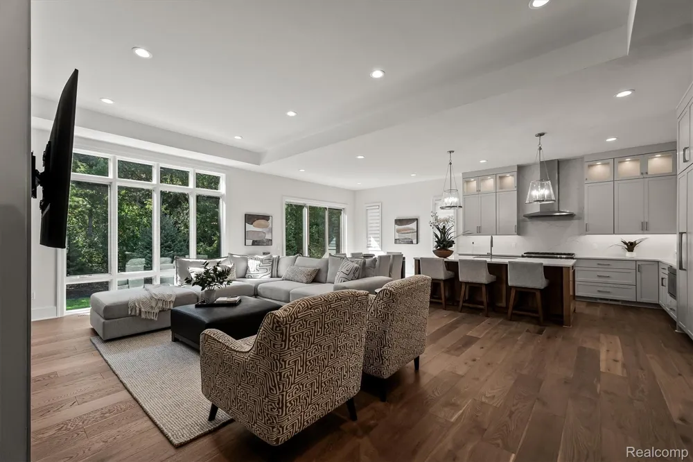 4182 Prescott Park Circle West Bloomfield Charter Township, MI 48323