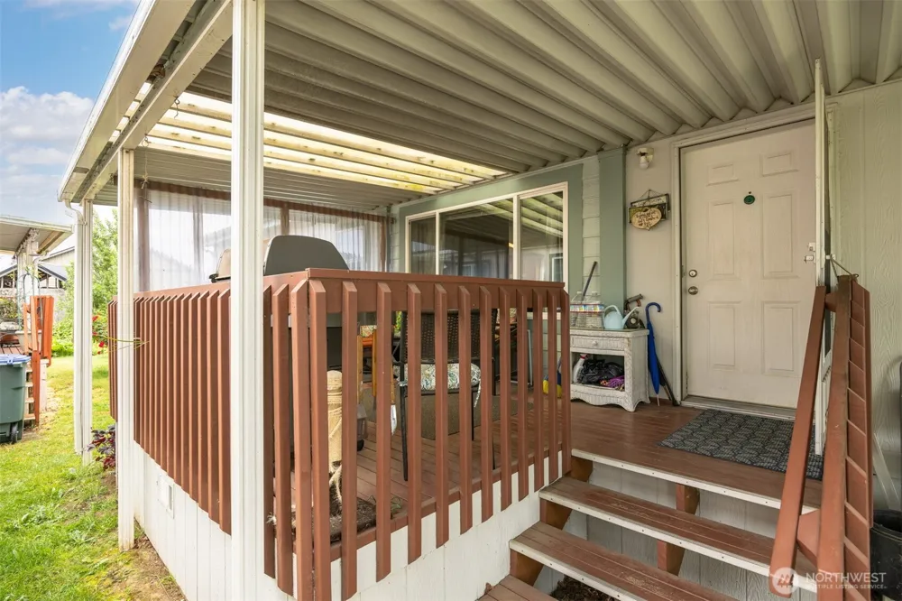 380 E Pole Road #6 Lynden, WA 98264