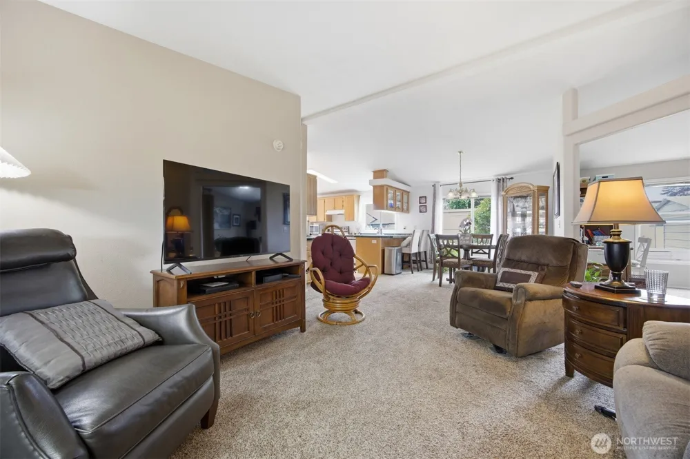 380 E Pole Road #6 Lynden, WA 98264