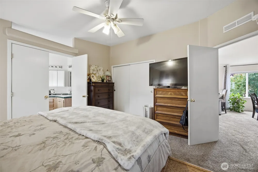380 E Pole Road #6 Lynden, WA 98264