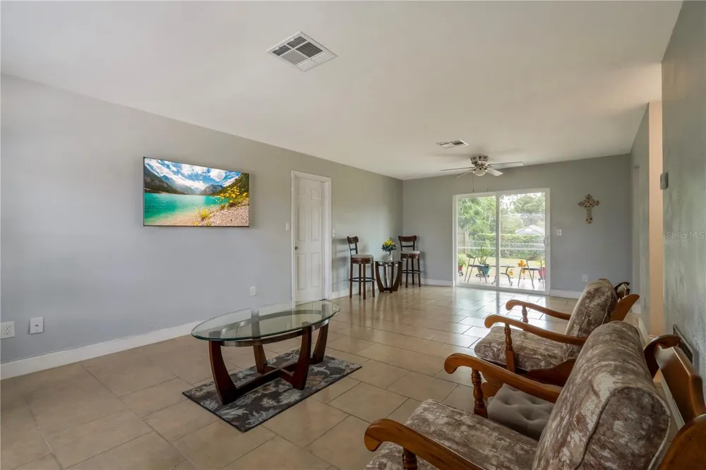 2633 BEAL STREET Deltona, FL 32738