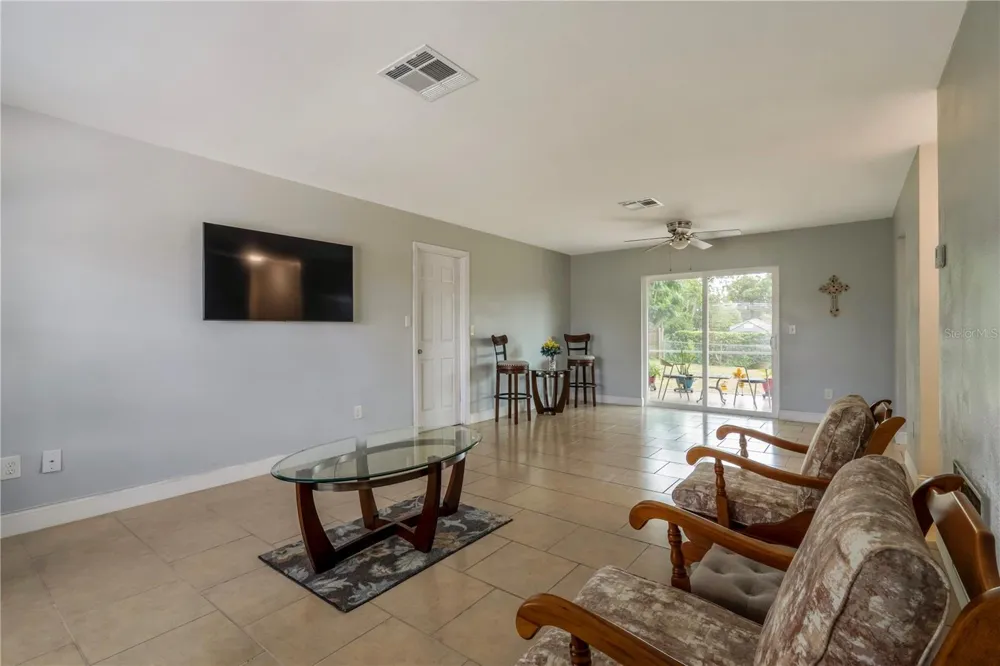 2633 BEAL STREET Deltona, FL 32738