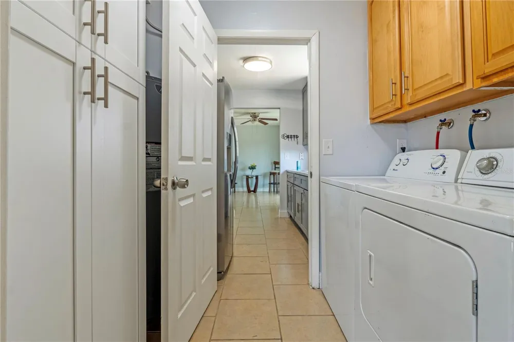 2633 BEAL STREET Deltona, FL 32738