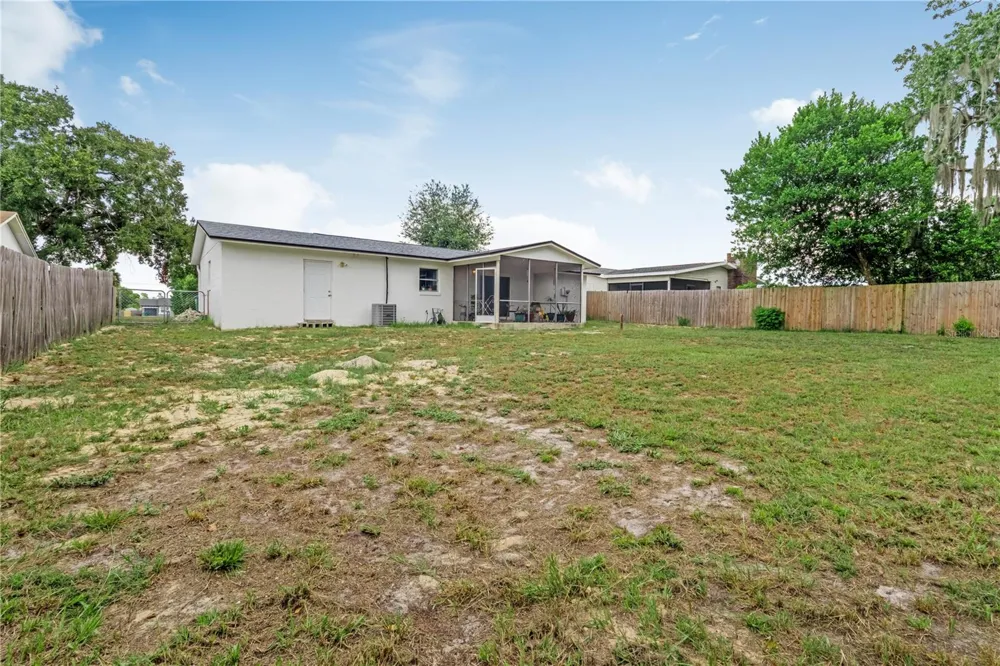 2633 BEAL STREET Deltona, FL 32738