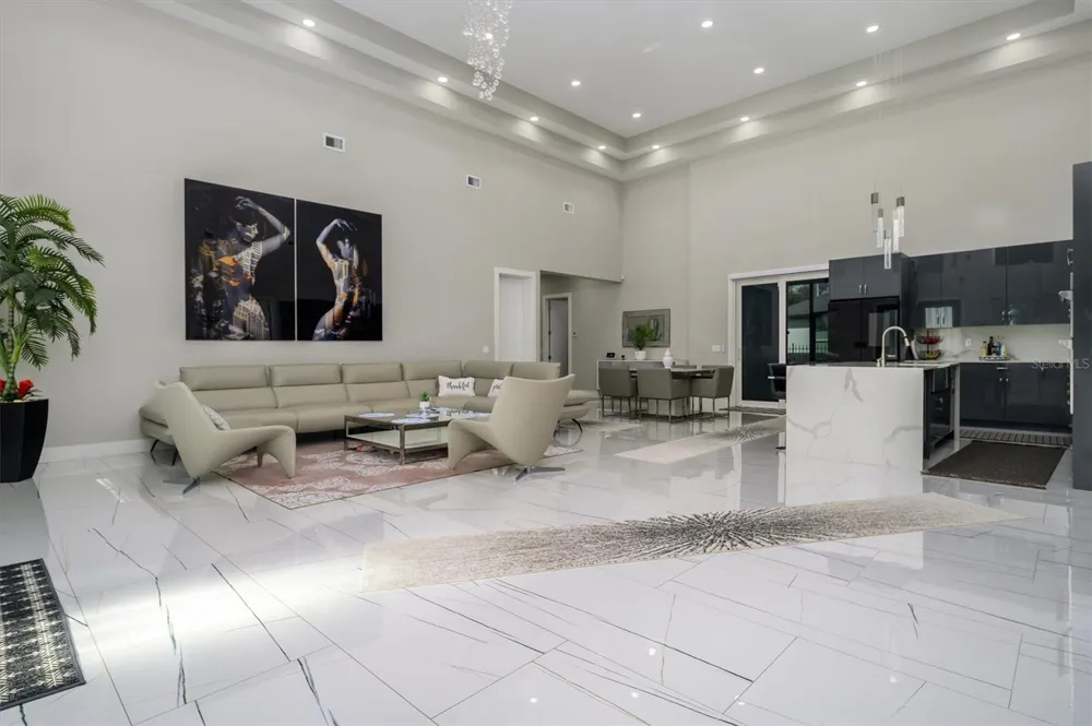 6396 18TH STREET St Petersburg, FL 33702