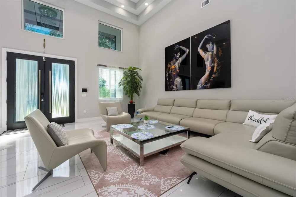 6396 18TH STREET St Petersburg, FL 33702