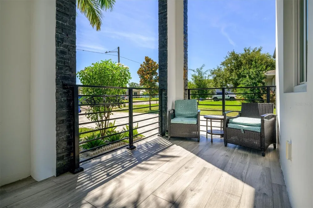 6396 18TH STREET St Petersburg, FL 33702