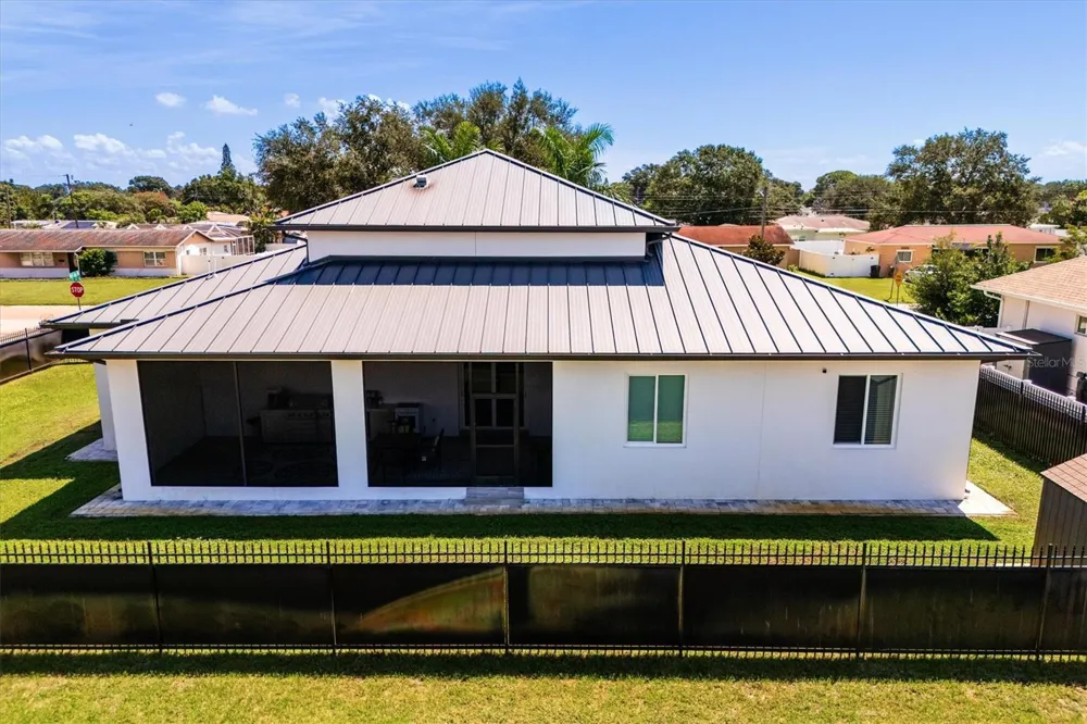 6396 18TH STREET St Petersburg, FL 33702