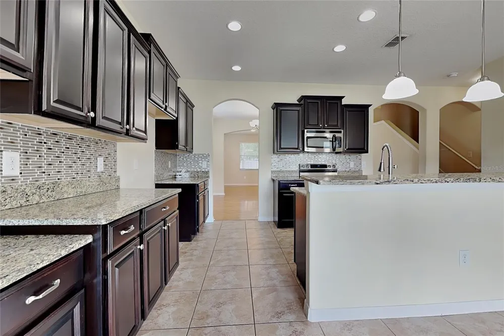 9609 ROYAL FERN COURT Tampa, FL 33647