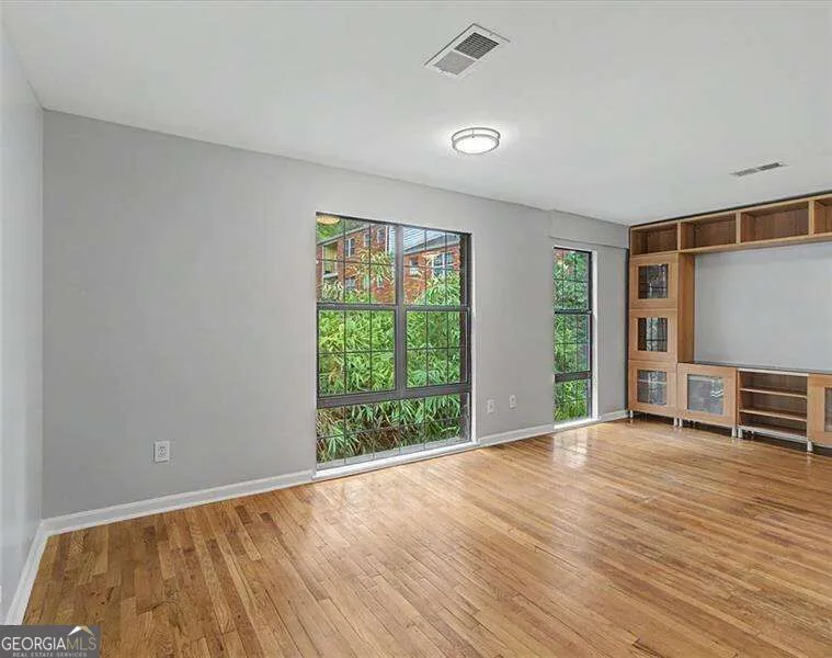 317 8th ST NE Atlanta, GA 30309