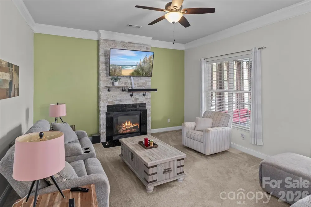 186 Autumn Frost Avenue Statesville, NC 28677