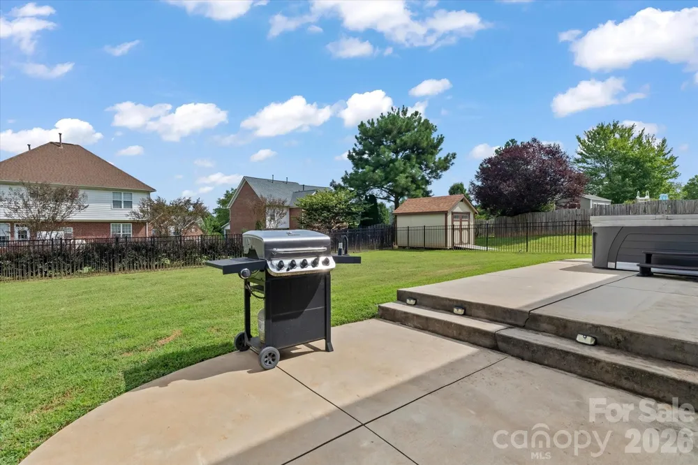 186 Autumn Frost Avenue Statesville, NC 28677