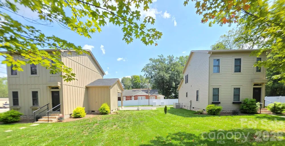 768 8th Street NE Hickory, NC 28601