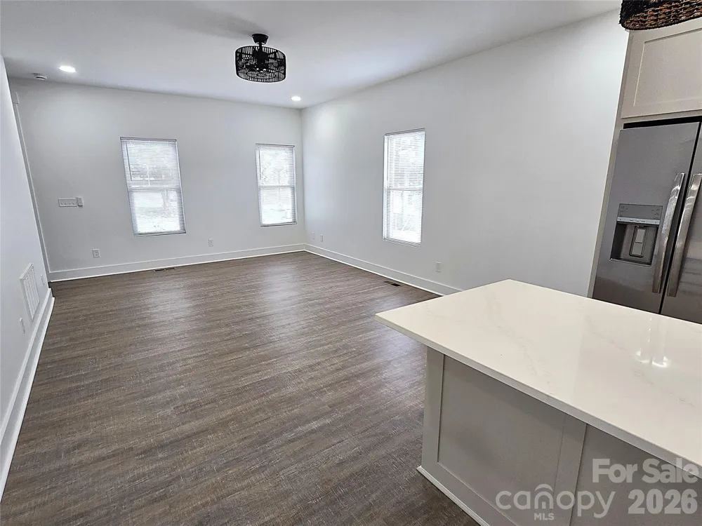 768 8th Street NE Hickory, NC 28601