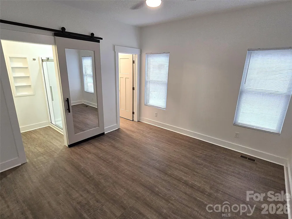 768 8th Street NE Hickory, NC 28601