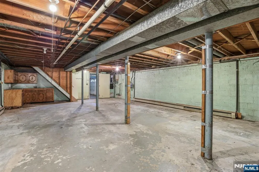 165 Glenn Avenue Norwood, NJ 07648
