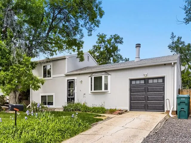 9831 W 105th Avenue Broomfield, CO 80021