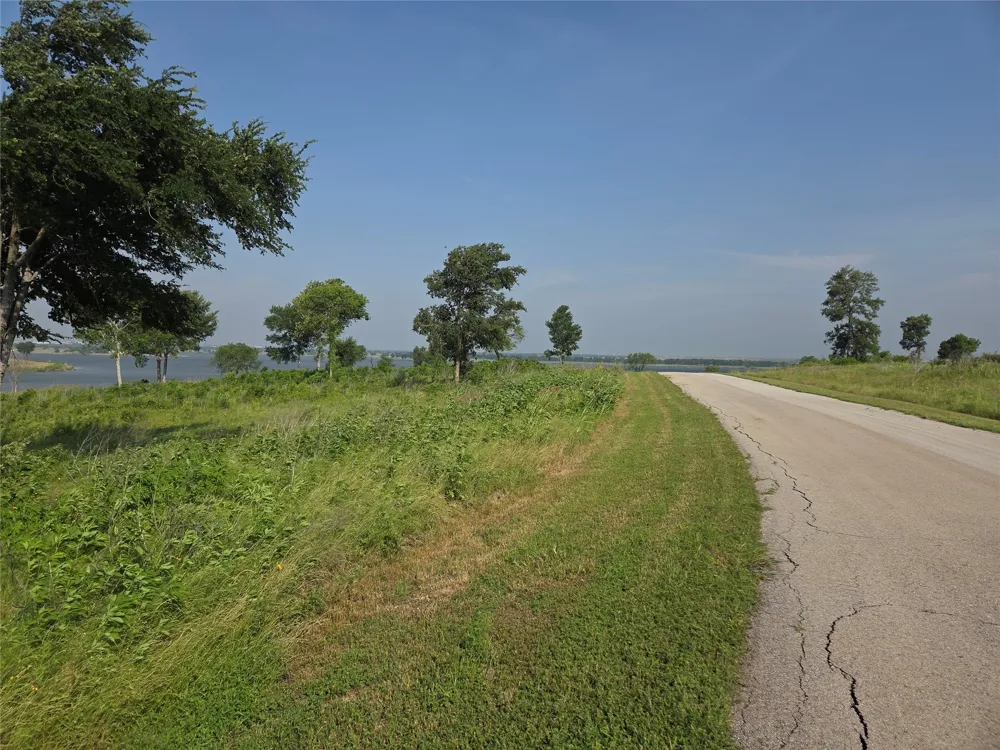 Barefoot Bay Boulevard Corsicana, TX 75109