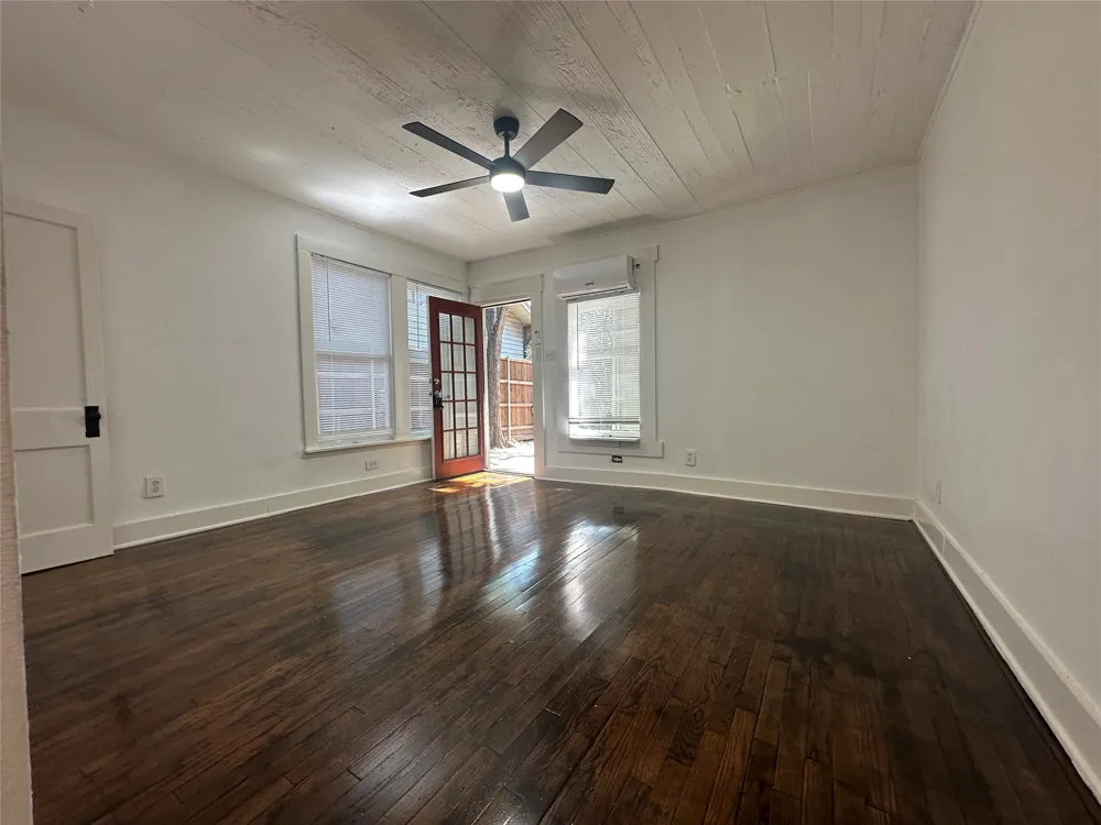 4617 Gaston Avenue #A Dallas, TX 75246