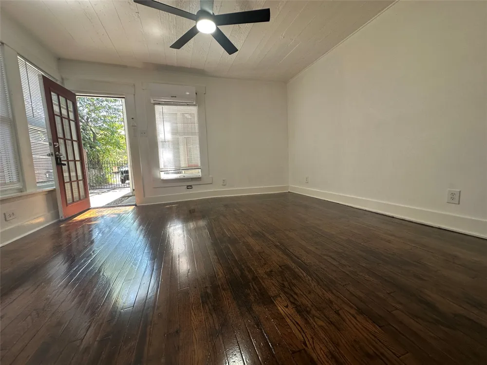 4617 Gaston Avenue #A Dallas, TX 75246