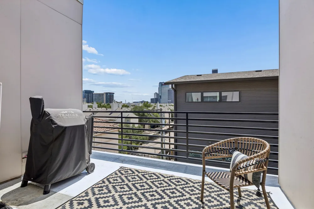 3200 Ross Avenue #37 Dallas, TX 75204