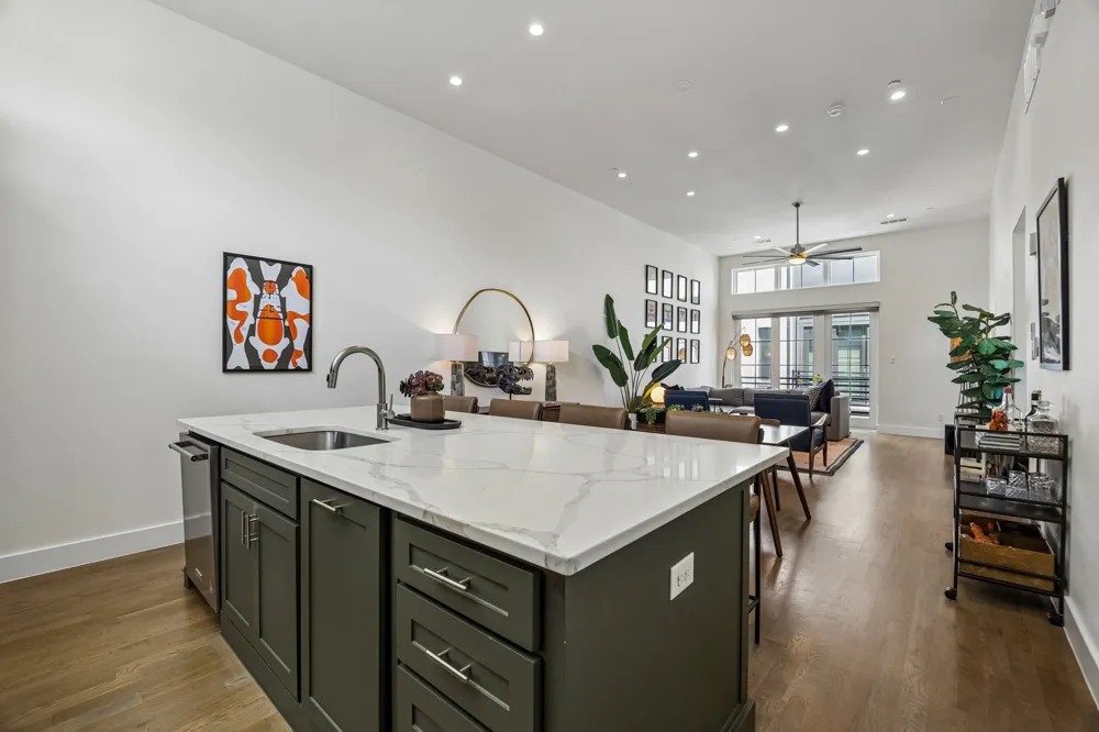 3200 Ross Avenue #37 Dallas, TX 75204