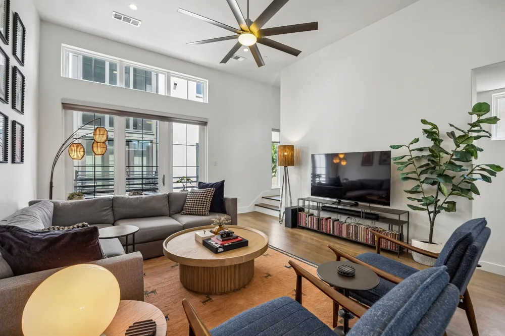 3200 Ross Avenue #37 Dallas, TX 75204